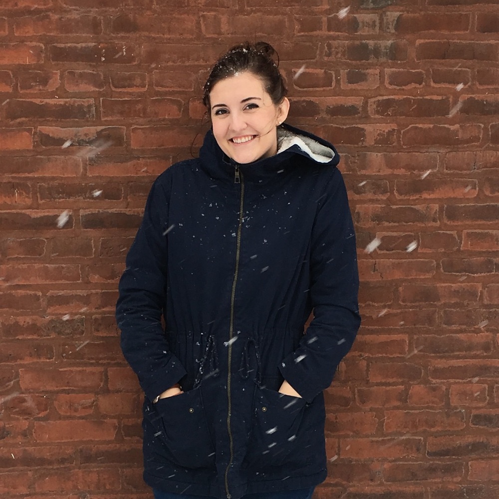 Meet your Posher, Laura